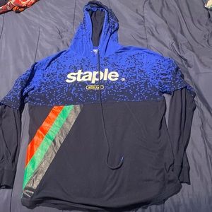 Staples XL hooded shirt 🔥🔥🔥🔥